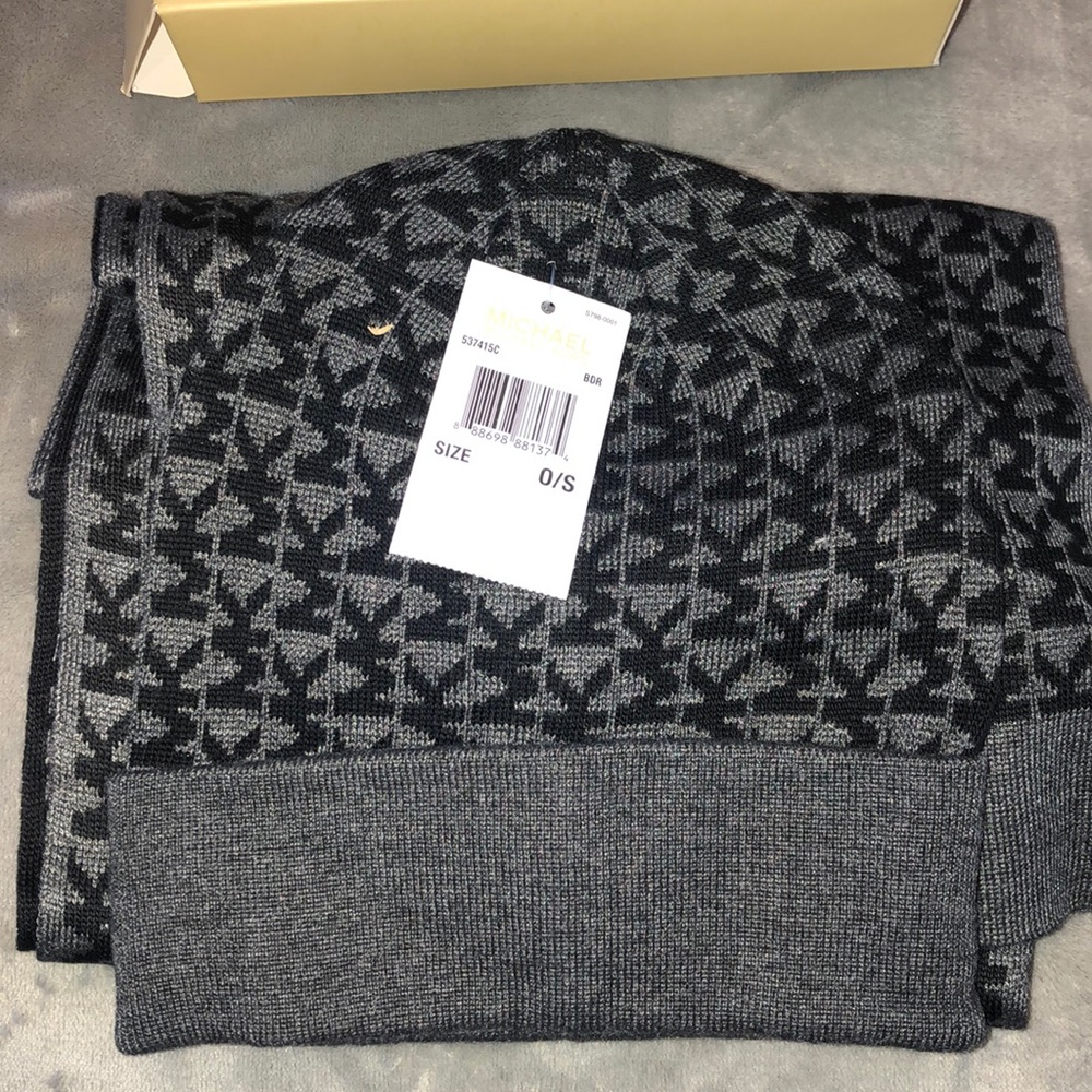 Michael Kors hat and scarf set